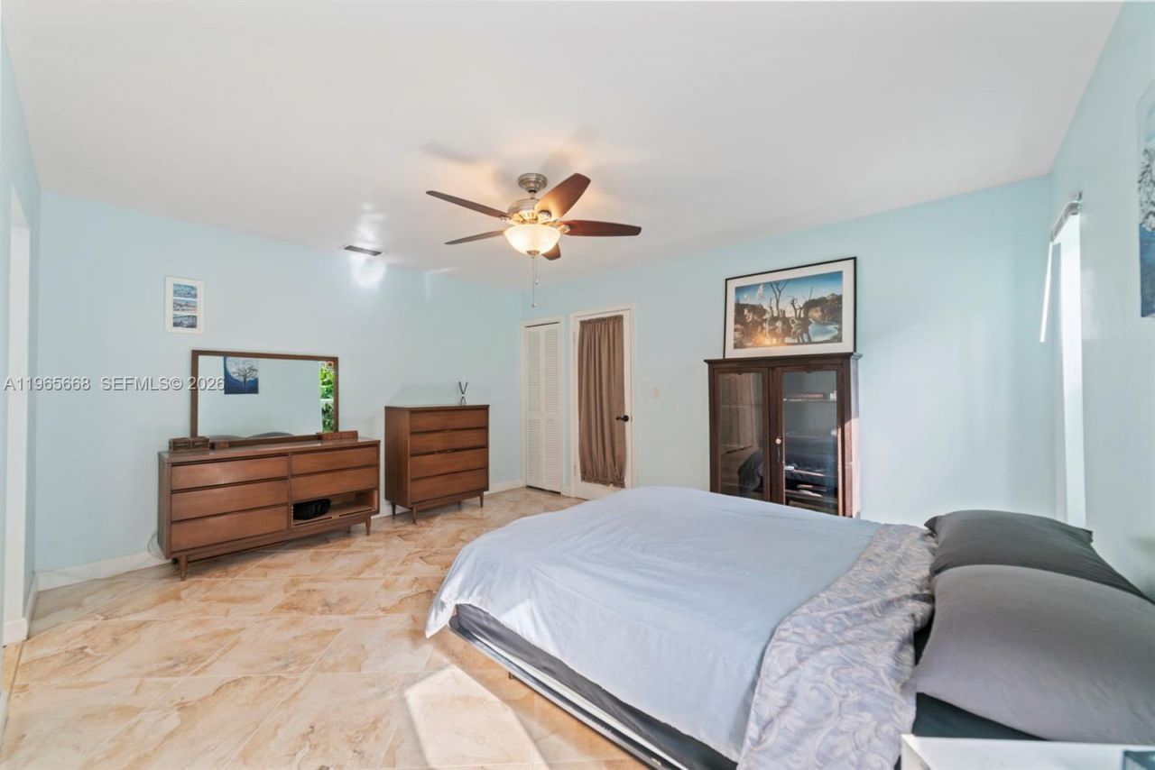 120 SE 3rd Ave, Dania Beach, FL 33004 Photo