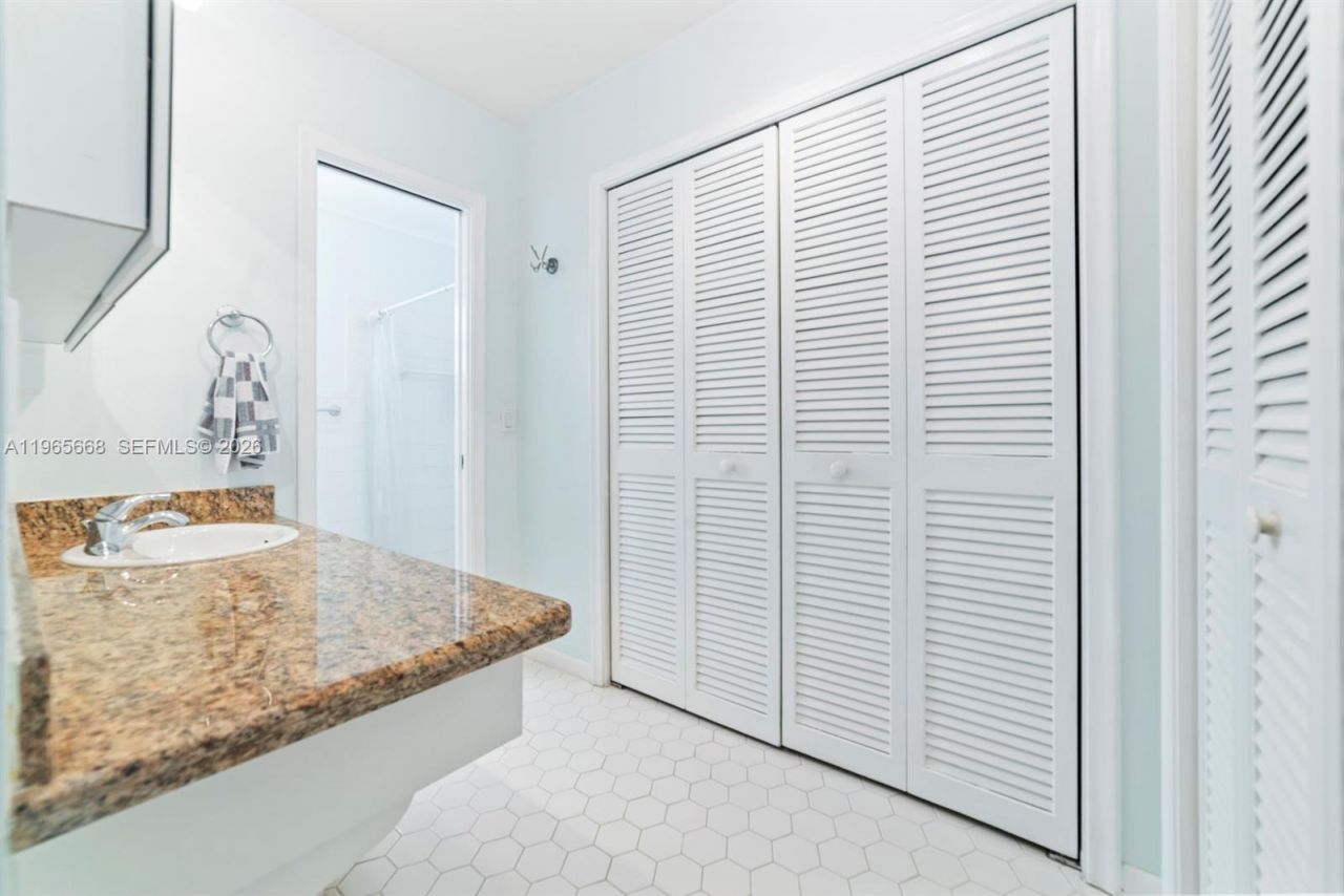 120 SE 3rd Ave, Dania Beach, FL 33004 Photo