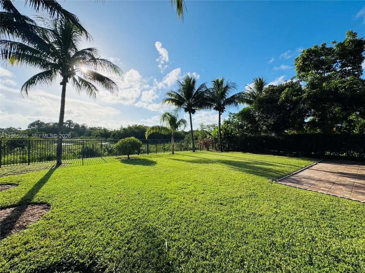 9083 Dupont Place , Wellington, FL 33414 Photo