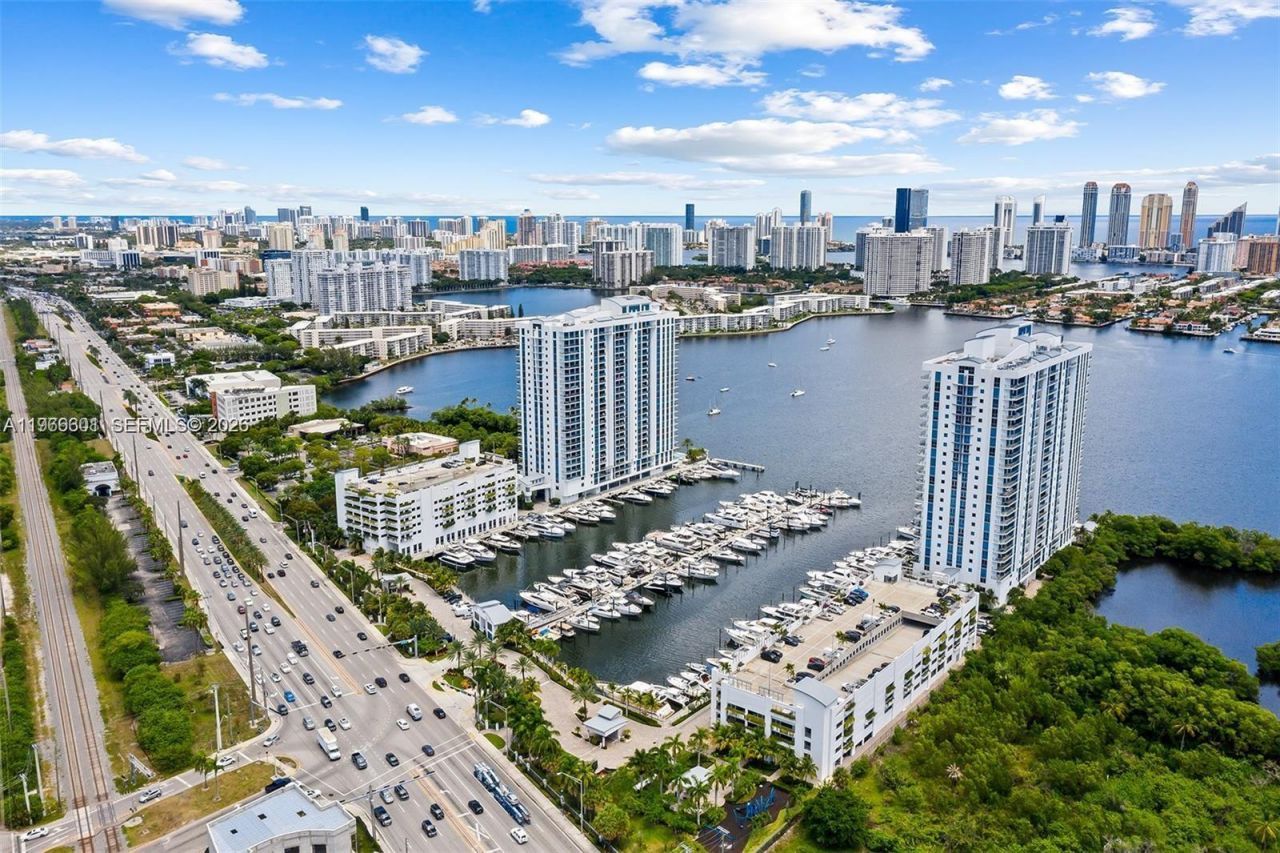 17301 Biscayne Blvd, Unit 2110, North Miami Beach, FL 33160 Photo