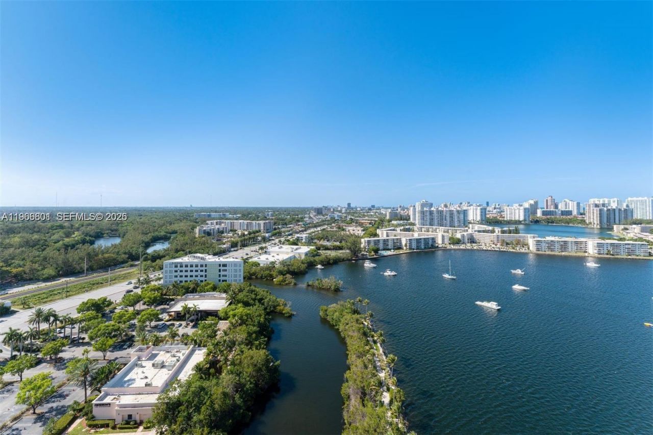 17301 Biscayne Blvd, Unit 2110, North Miami Beach, FL 33160 Photo