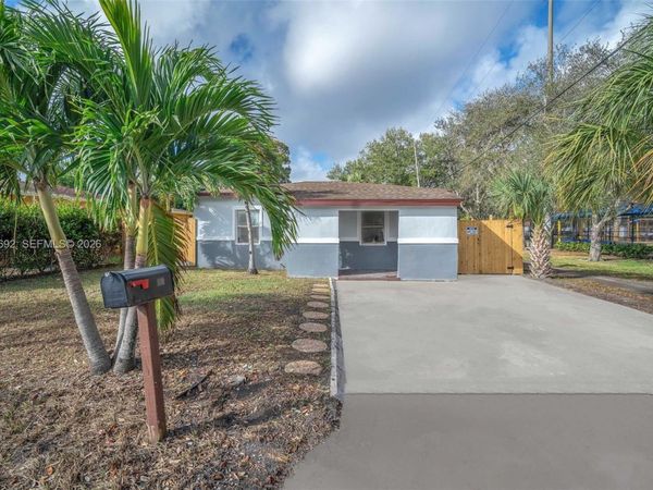 841 NW 15th Ter, Fort Lauderdale, FL 33311