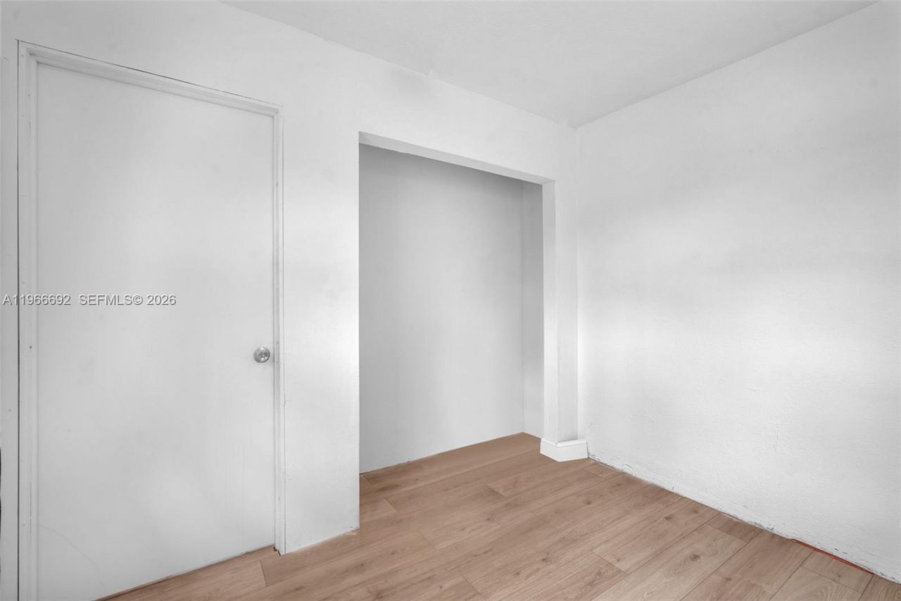 841 NW 15th Ter, Fort Lauderdale, FL 33311 Photo