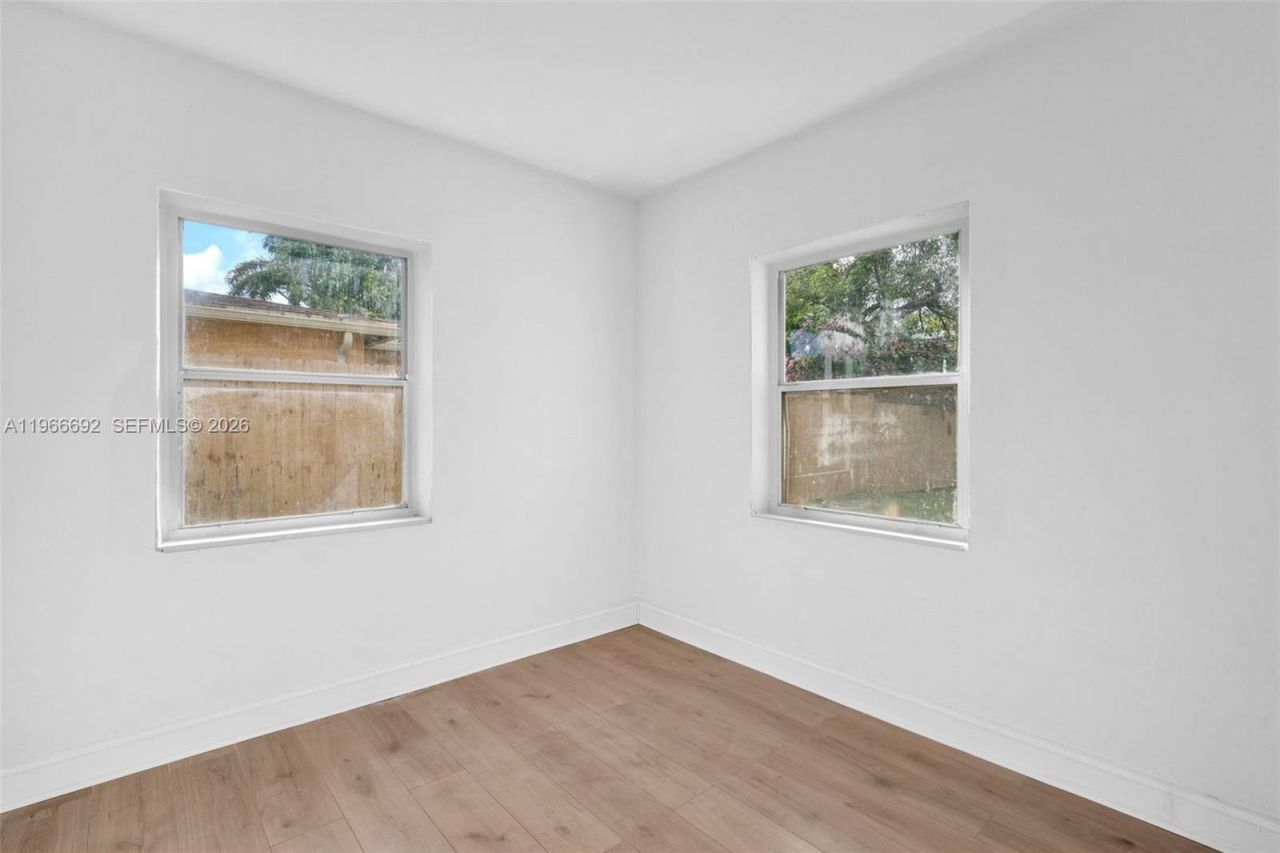 841 NW 15th Ter, Fort Lauderdale, FL 33311 Photo