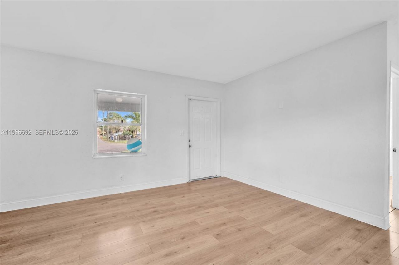 841 NW 15th Ter, Fort Lauderdale, FL 33311 Photo