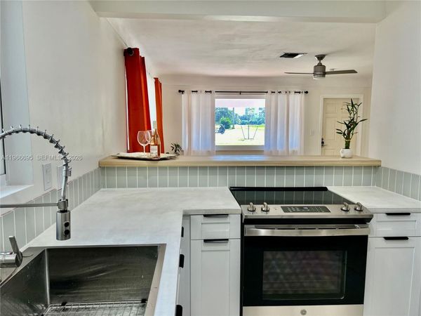1623 Johnson St , Unit 1623, Hollywood, FL 33020