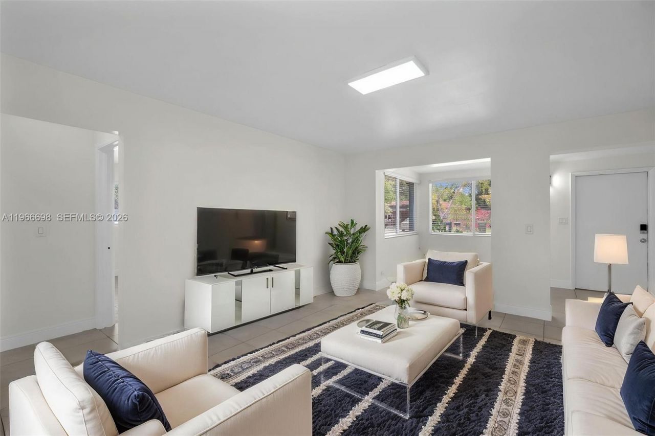 1548 NE 131st Ln , Unit 1550, North Miami, FL 33161 Photo