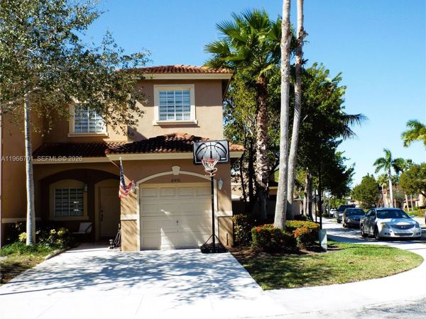 21470 SW 85th Path , Cutler Bay, FL 33189