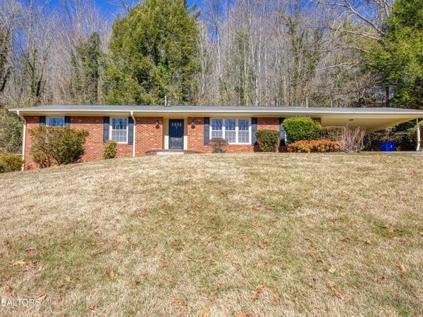 108 Canterbury Rd, Oak Ridge, TN 37830
