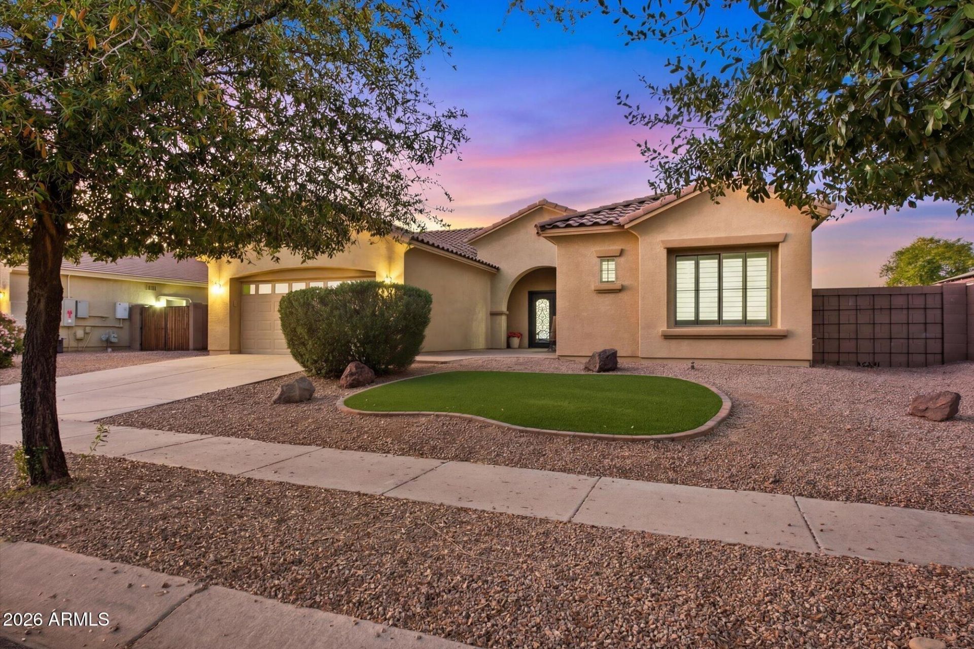 2984 E Coconino Drive, Gilbert, AZ 85298 Main Photo