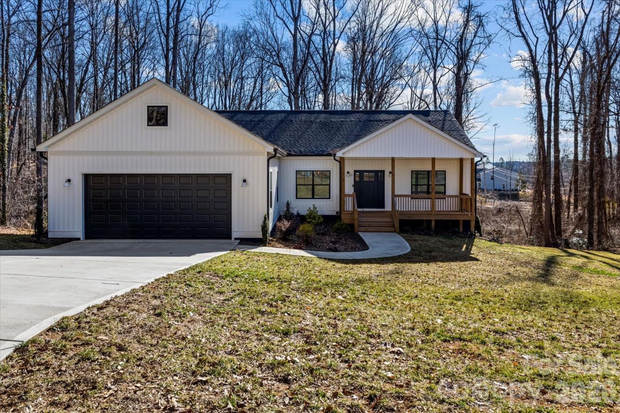 428 Florence Circle, Statesville, NC 28625 Main Photo