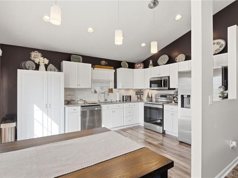 1413 Runnymeade Way, Beavercreek Township, OH 45385 Photo 13