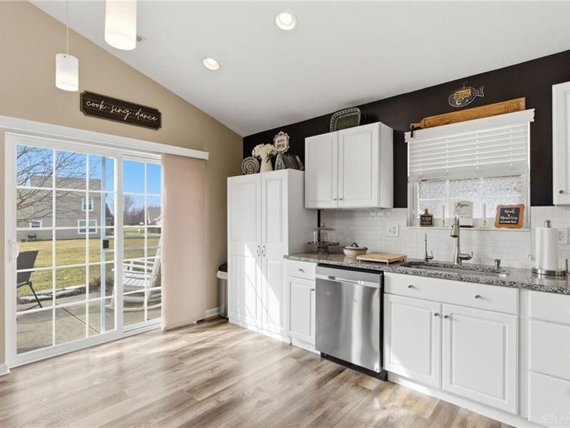 1413 Runnymeade Way, Beavercreek Township, OH 45385 Photo 16