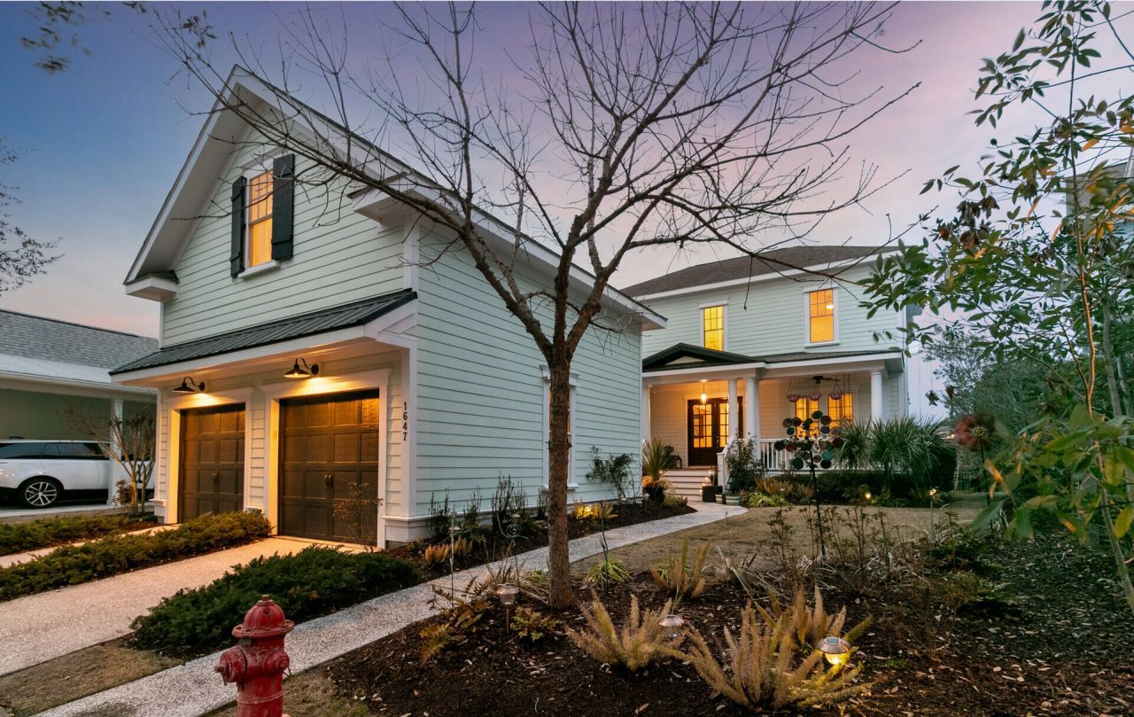 1647 Paradise Lake Drive Photo 1