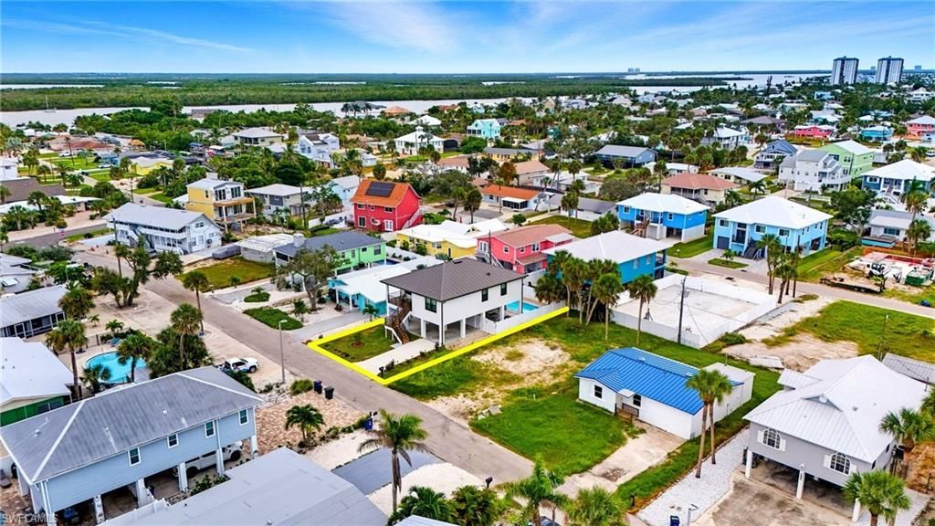 170 Washington Ave, Fort Myers Beach, FL 33931 Photo