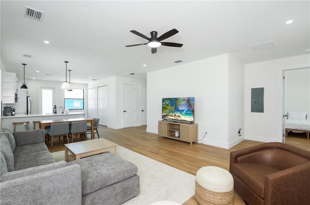 170 Washington Ave, Fort Myers Beach, FL 33931 Photo