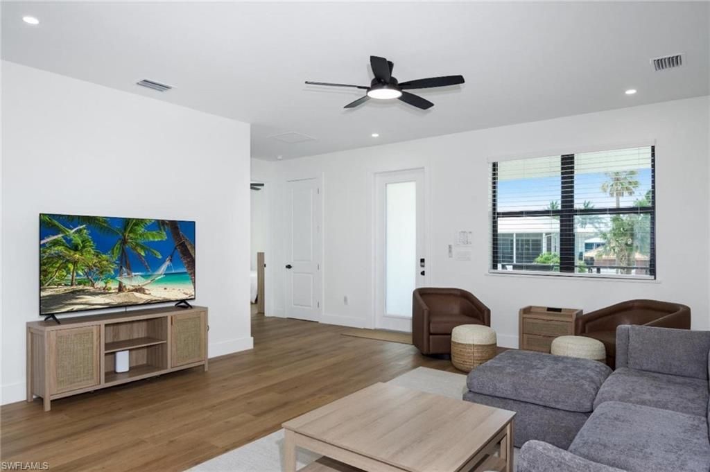 170 Washington Ave, Fort Myers Beach, FL 33931 Photo