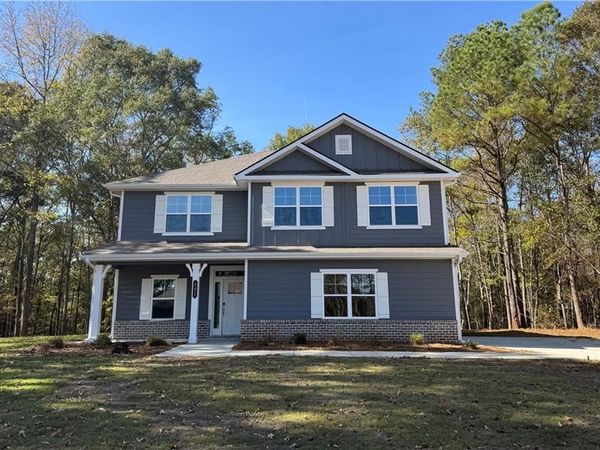 502 Walnut Creek Parkway, Pendergrass, GA 30567