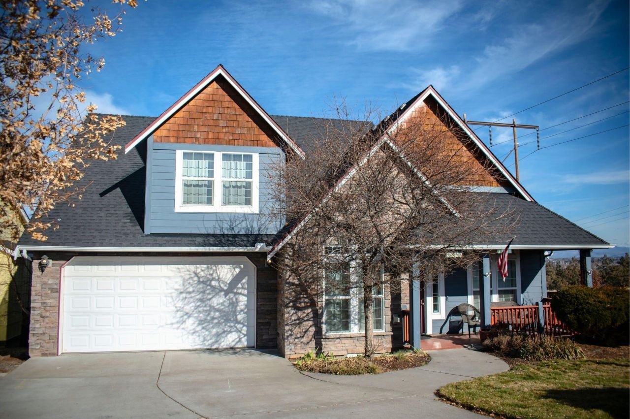 3995 SW Salmon Avenue, Redmond, OR 97756 Main Photo