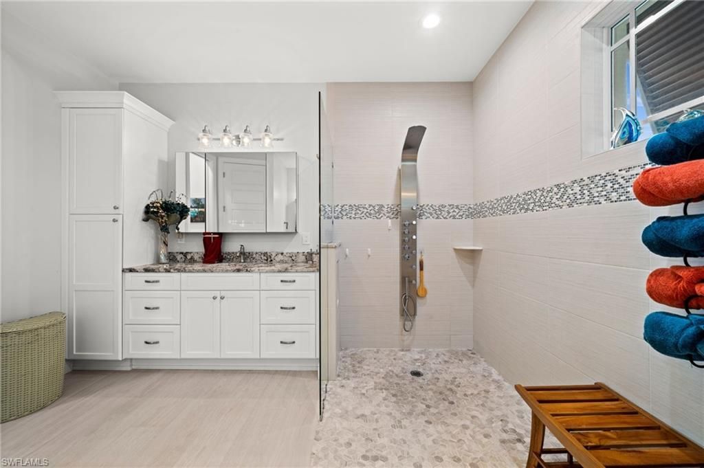 2449 Macadamia St, Saint James City, FL 33956 Photo