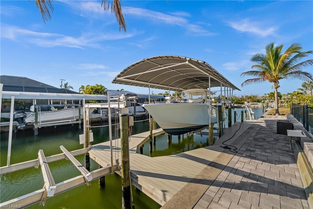 2449 Macadamia St, Saint James City, FL 33956 Photo