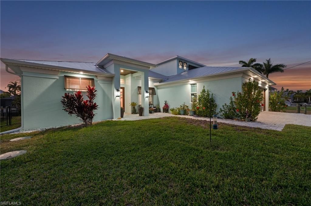 2449 Macadamia St, Saint James City, FL 33956 Photo