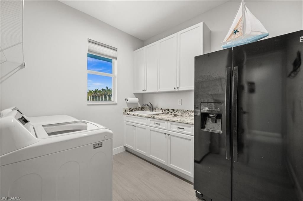 2449 Macadamia St, Saint James City, FL 33956 Photo