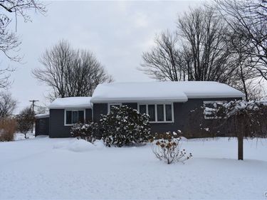 7620 Thompson Road, Syracuse, NY 13212