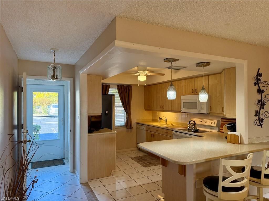 1830 Brantley Rd, Unit J2, Fort Myers, FL 33907 Photo