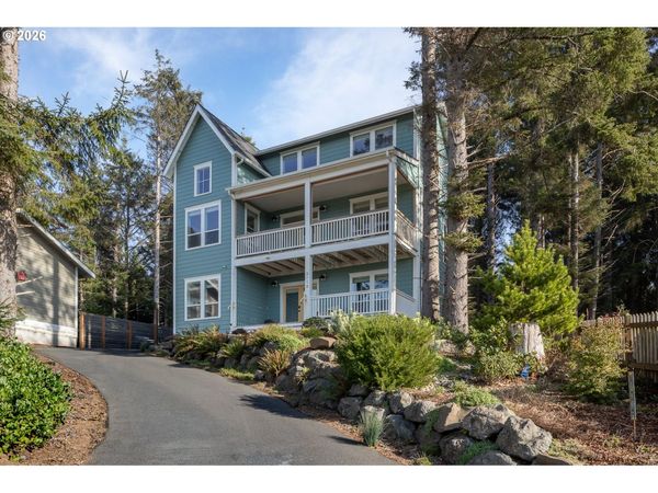 2160 SW COAST AVE, Lincoln City, OR 97367