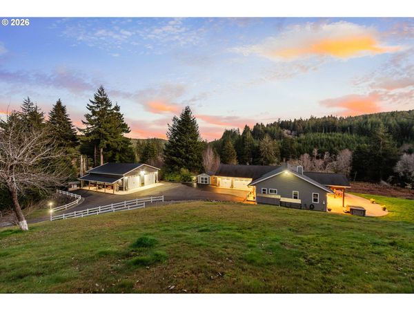 92735 BOOTS DR, Coos Bay, OR 97420