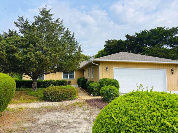 1012 Perrin Dr., North Myrtle Beach, SC 29582