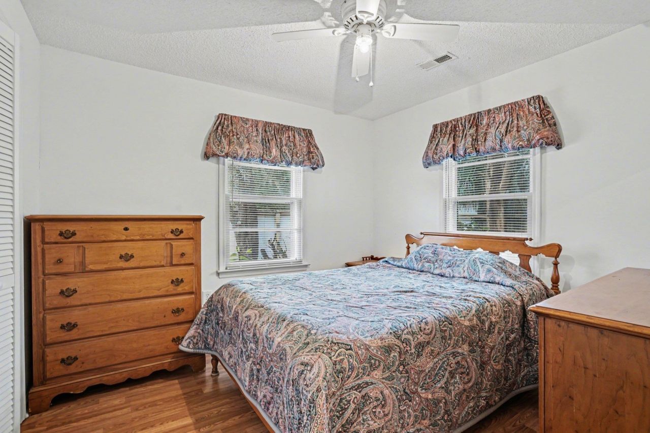 1012 Perrin Dr.  Photo 15