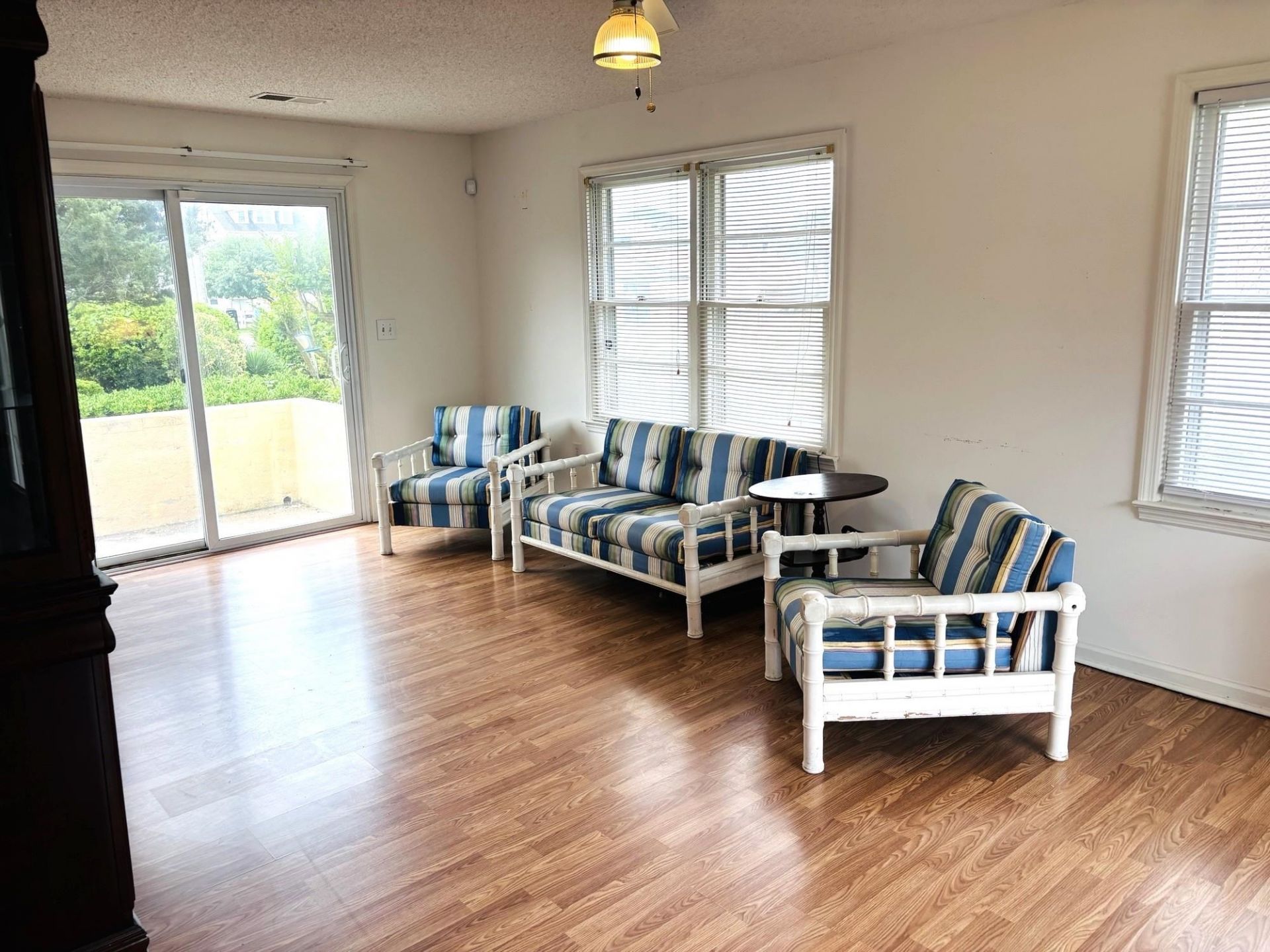 1012 Perrin Dr. Photo 18
