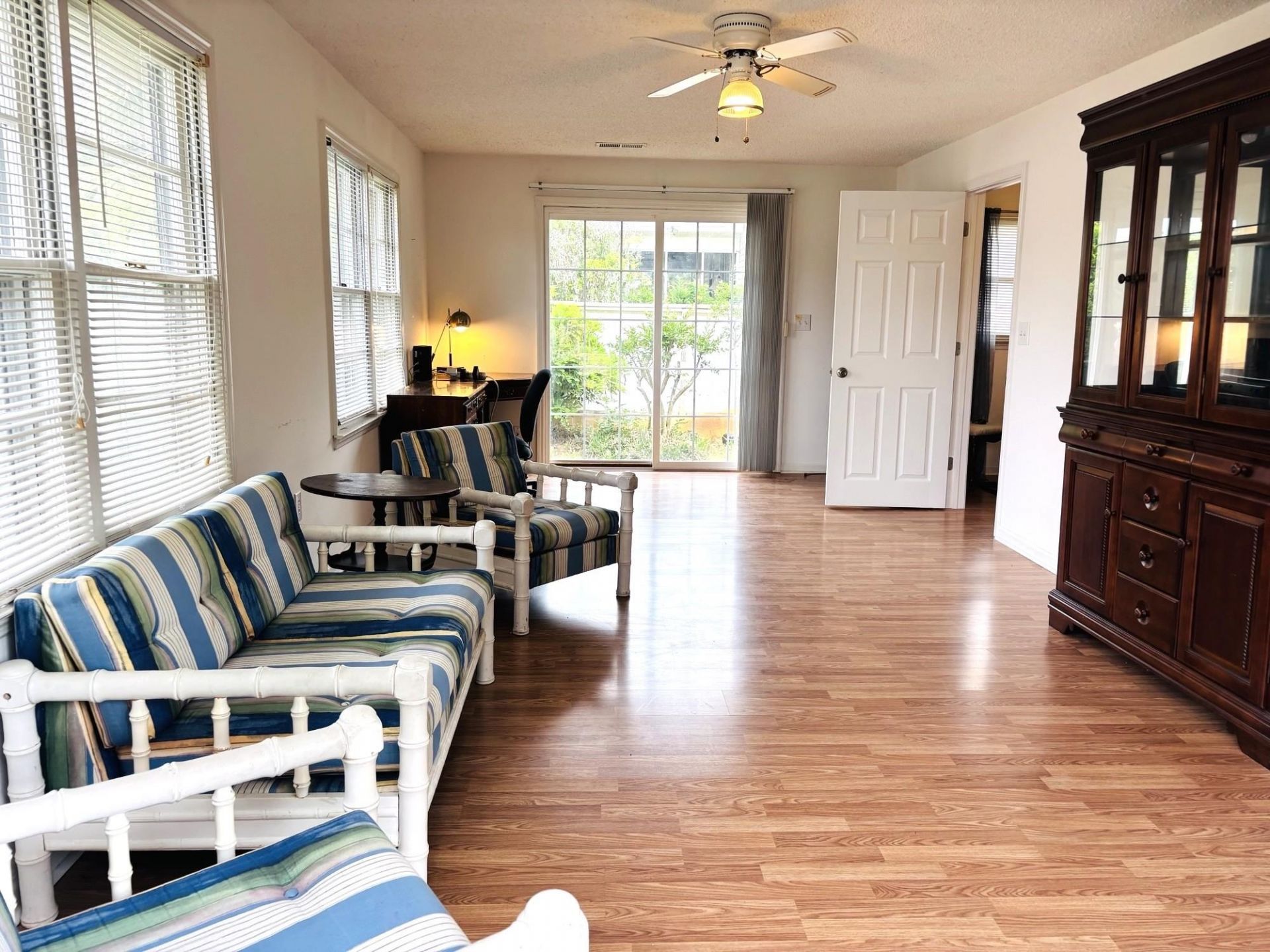 1012 Perrin Dr. Photo 19
