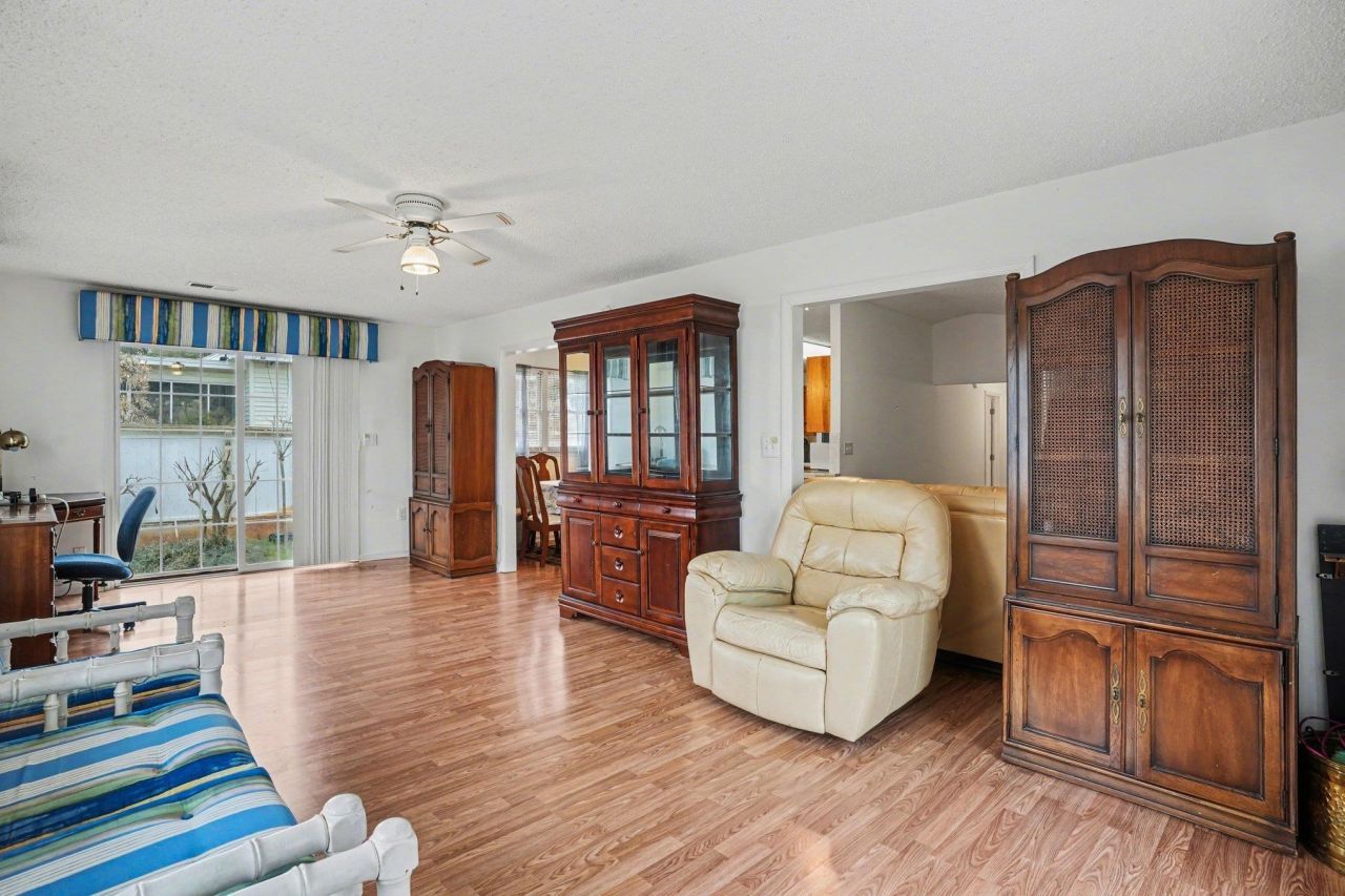 1012 Perrin Dr.  Photo 19