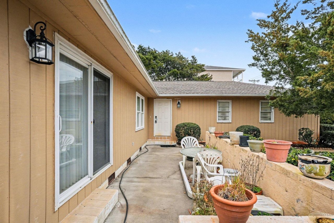 1012 Perrin Dr.  Photo 24