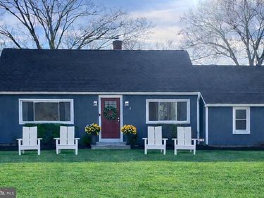 827 RIVER ROAD, YARDLEY, PA 19067