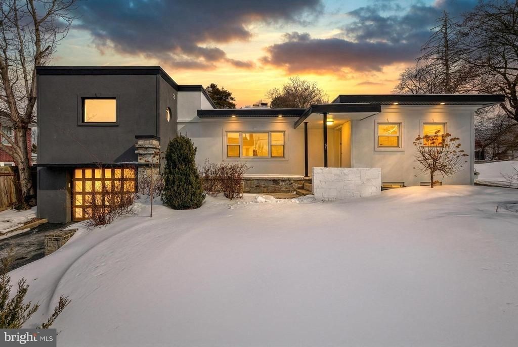 51 N Main Street, York New Salem, PA 17371 Main Photo