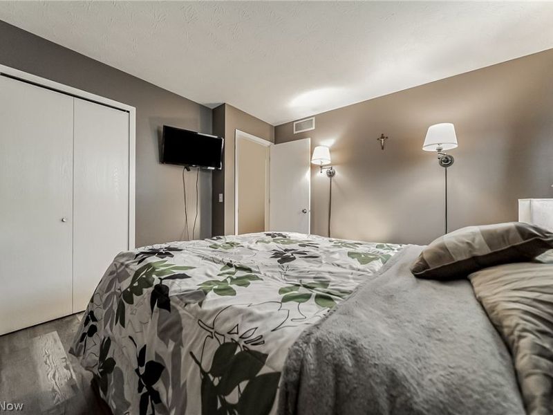 370 Lear Road, Avon Lake, OH 44012 Photo 26