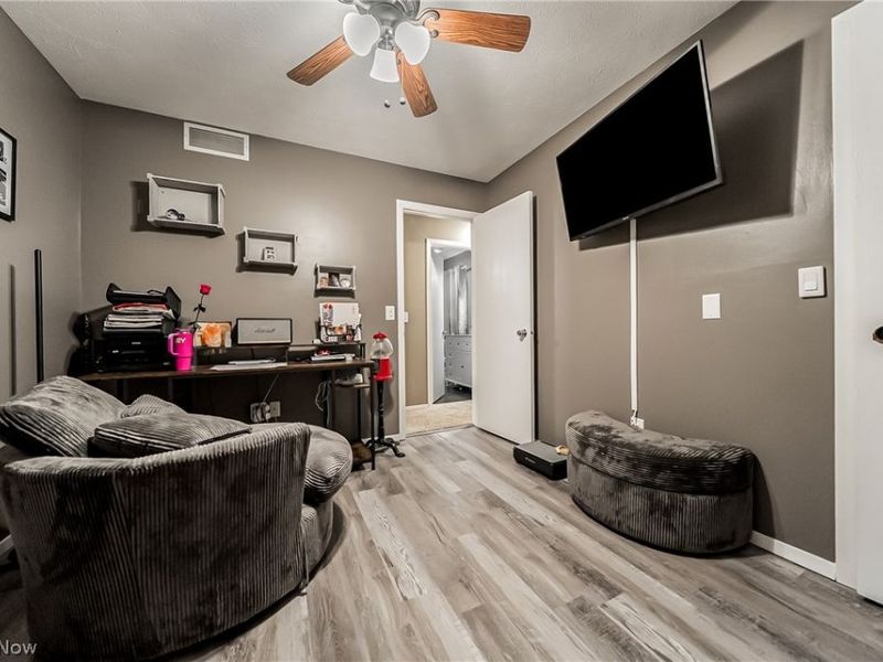 370 Lear Road, Avon Lake, OH 44012 Photo 28