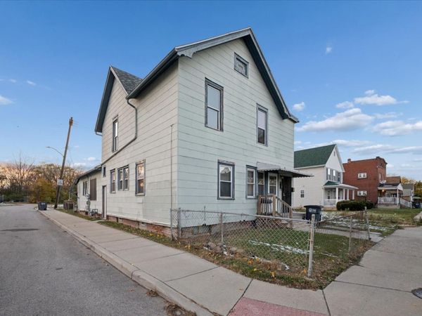 950 Oak Street, Toledo, OH 43605