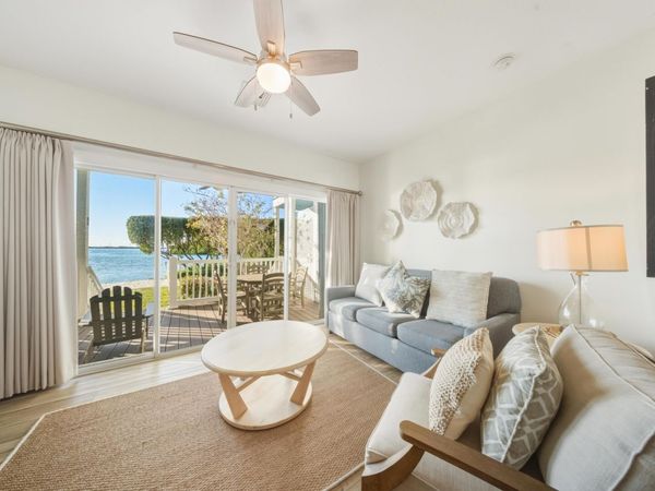 5106 Sunset Village Drive, Duck, FL 33050