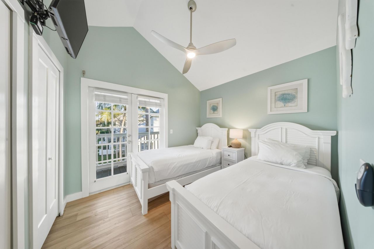 5106 Sunset Village Drive, Duck, FL 33050 Photo