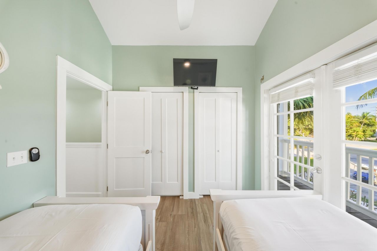 5106 Sunset Village Drive, Duck, FL 33050 Photo