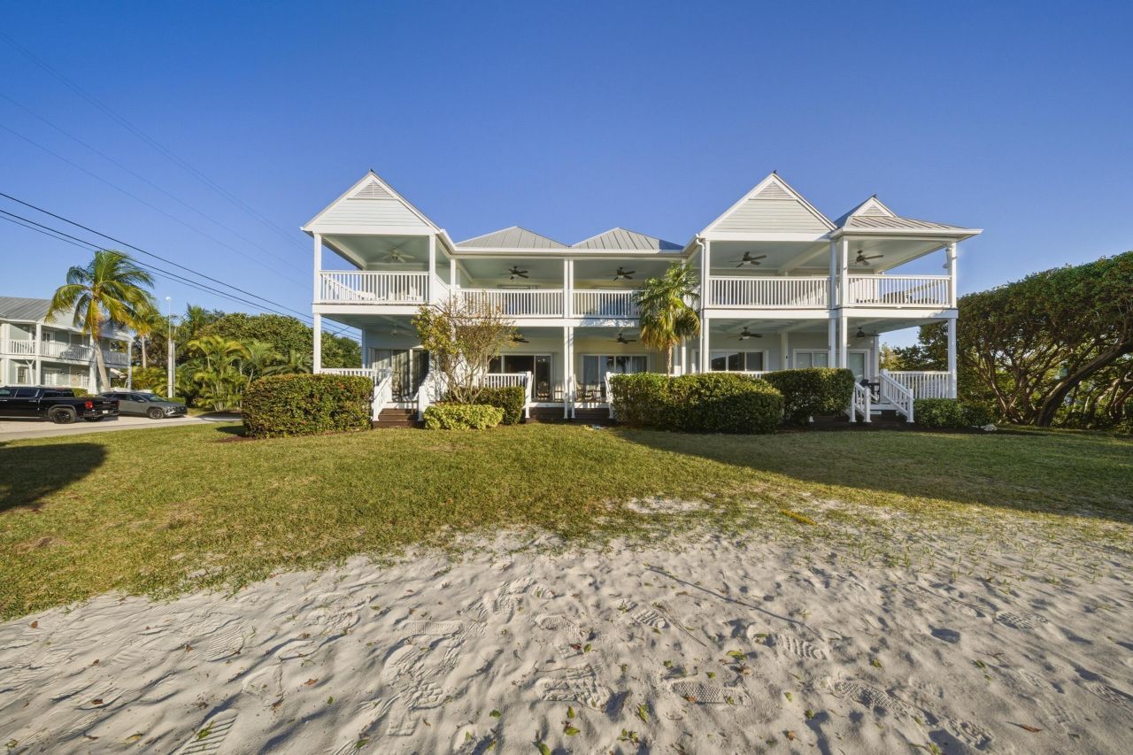 5106 Sunset Village Drive, Duck, FL 33050 Photo