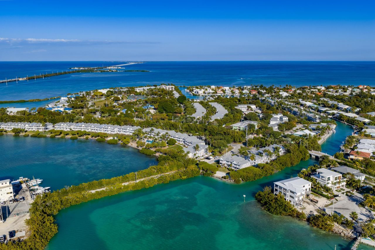 5106 Sunset Village Drive, Duck, FL 33050 Photo