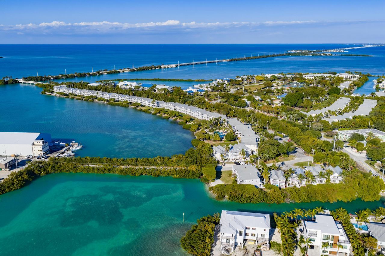 5106 Sunset Village Drive, Duck, FL 33050 Photo