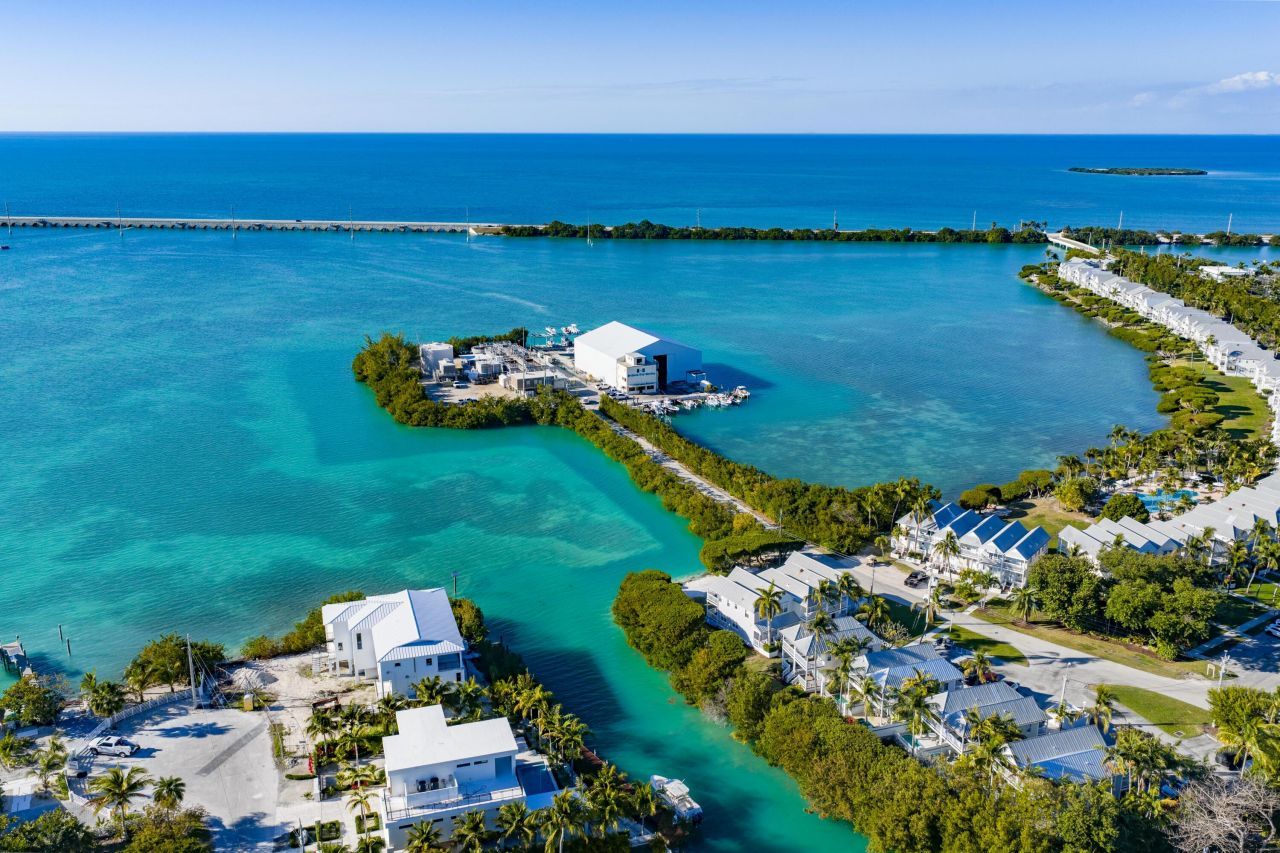 5106 Sunset Village Drive, Duck, FL 33050 Photo