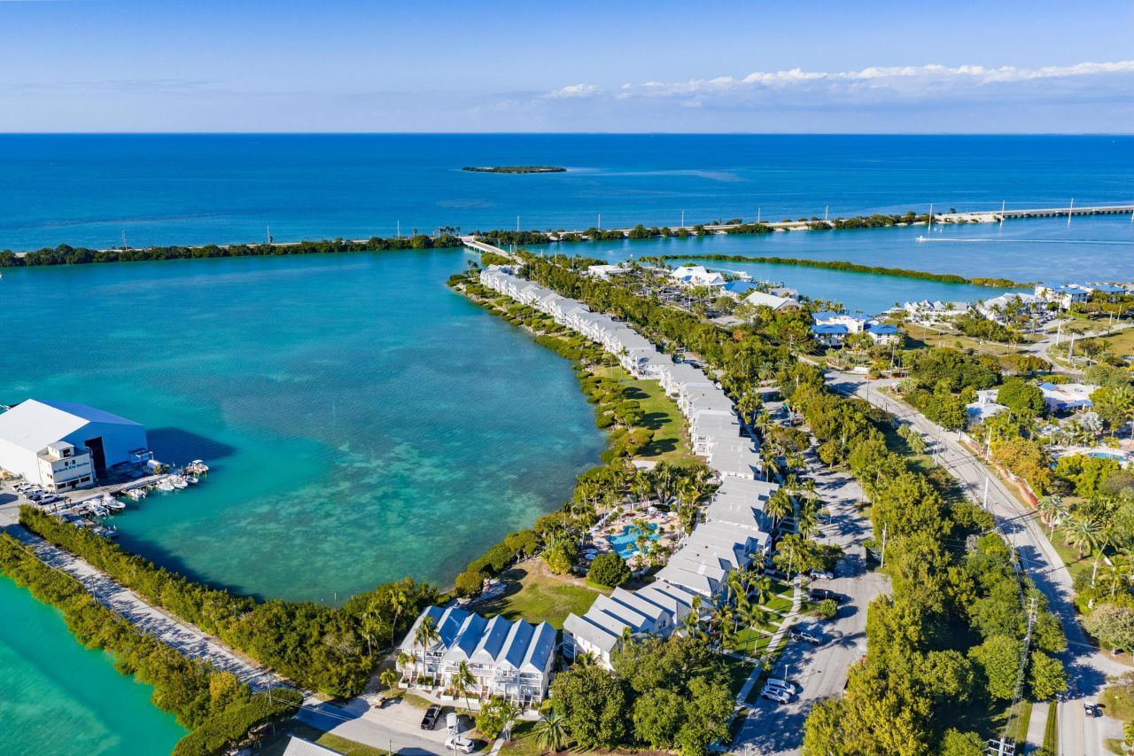 5106 Sunset Village Drive, Duck, FL 33050 Photo